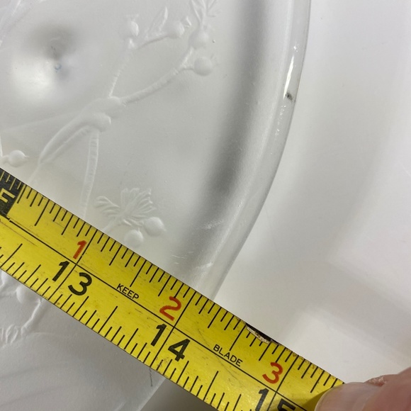 1970s American Glass Winter Scene Embossed Glass Serving Platter - Picture 7 of 7